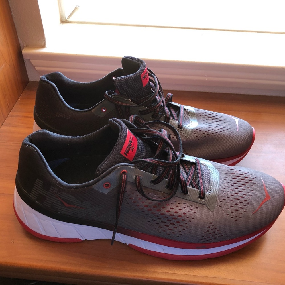 Hoka One One Cavu